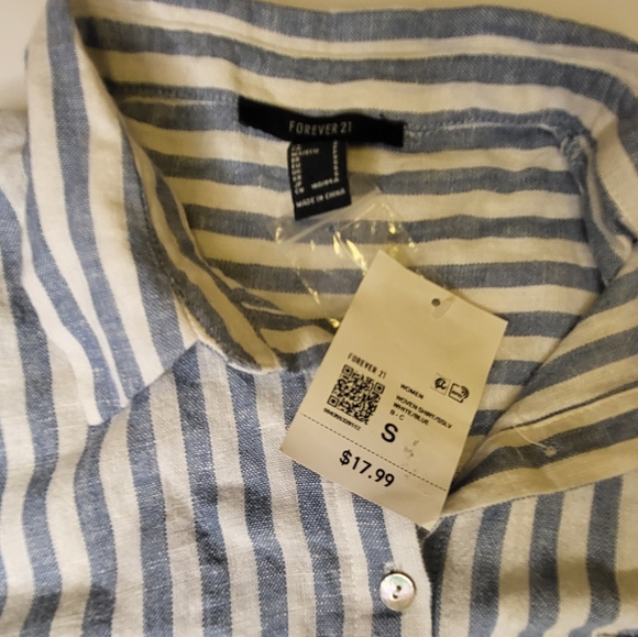 Spring Forever 21 -Stripped Cropped Top - Picture 2 of 3